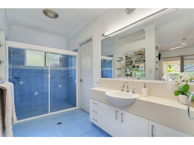 2 Sweetlip Close, Kanimbla QLD 4870