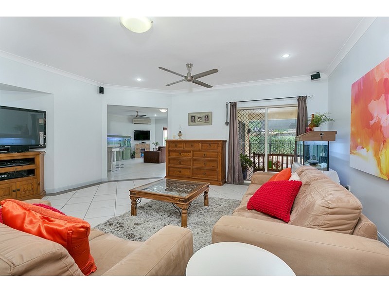 2 Sweetlip Close, Kanimbla QLD 4870