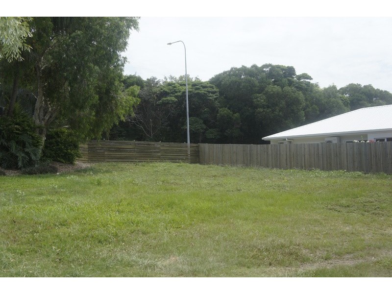 4b  Litara Court, Palm Cove QLD 4879