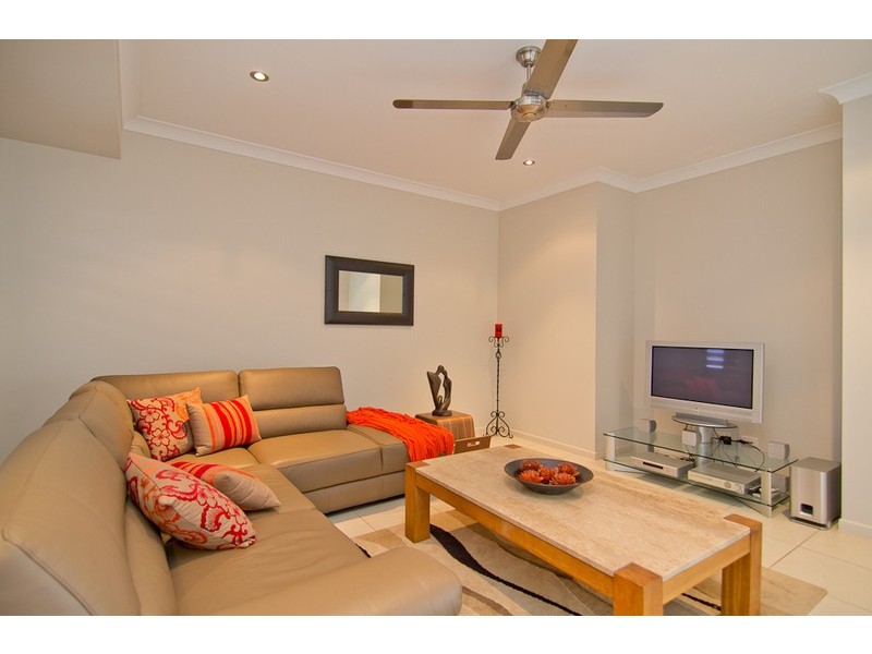 12 Litara Court, Palm Cove QLD 4879