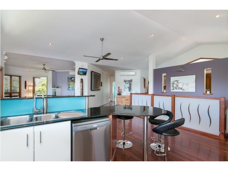 2-4 Kirrima Court, Redlynch QLD 4870