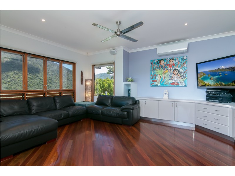 2-4 Kirrima Court, Redlynch QLD 4870