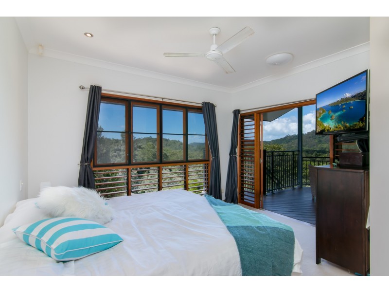 2-4 Kirrima Court, Redlynch QLD 4870