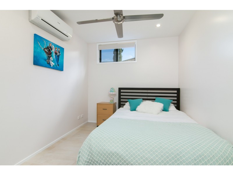 2-4 Kirrima Court, Redlynch QLD 4870