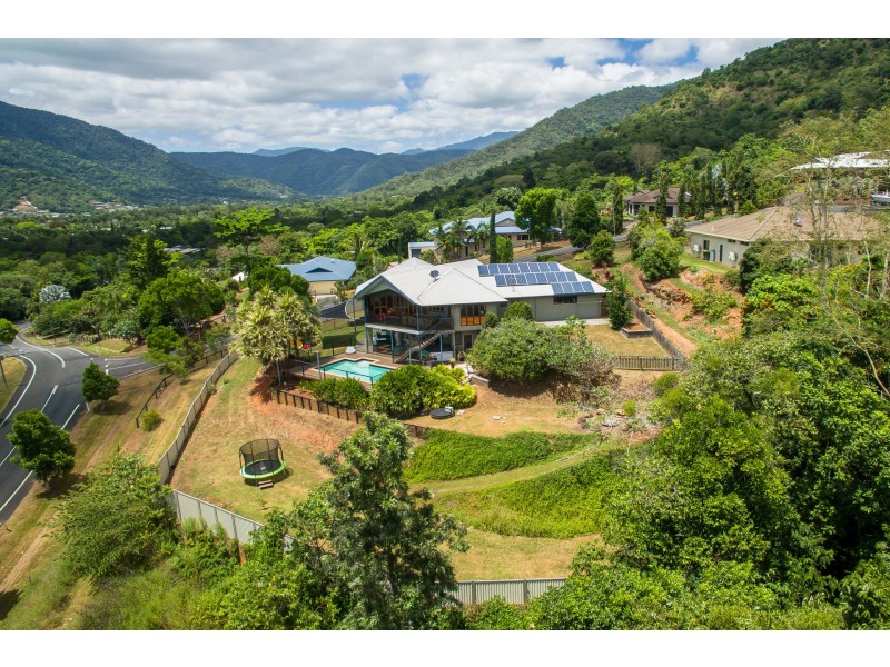 2-4 Kirrima Court, Redlynch QLD 4870