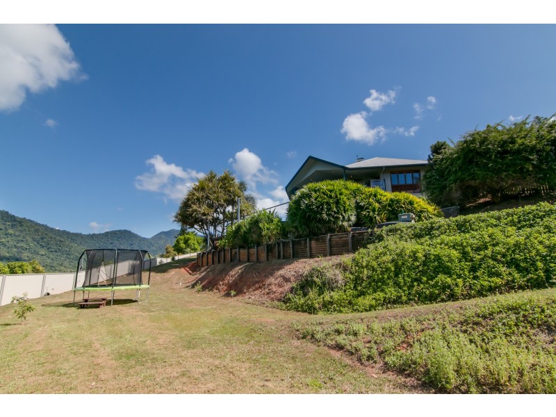 2-4 Kirrima Court, Redlynch QLD 4870