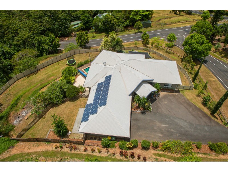 2-4 Kirrima Court, Redlynch QLD 4870