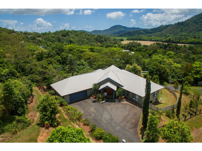 2-4 Kirrima Court, Redlynch QLD 4870