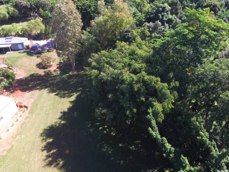 49-51 ( Lot 25) Robb Rd, Redlynch QLD 4870