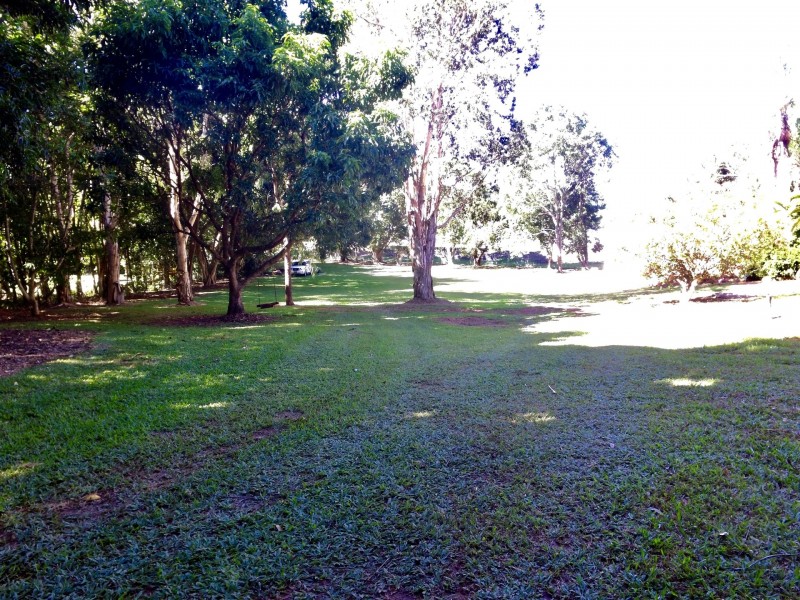 49-51 ( Lot 25) Robb Rd, Redlynch QLD 4870