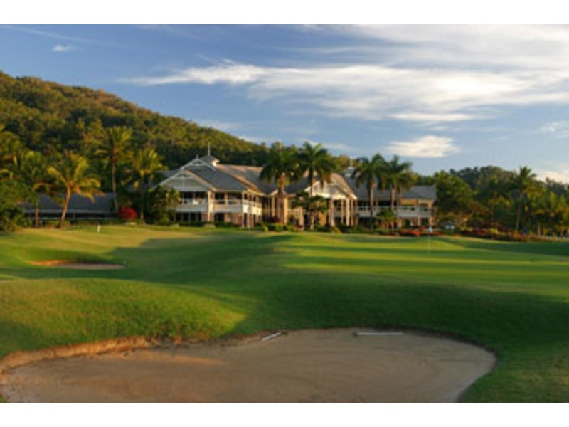 21 Palmetto Street, Palm Cove QLD 4879