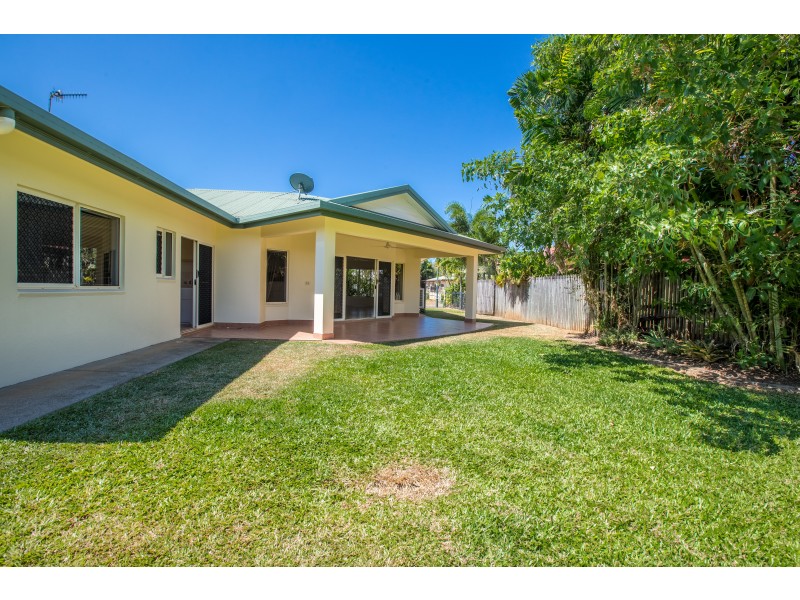 7 Village Terrace, Redlynch QLD 4870