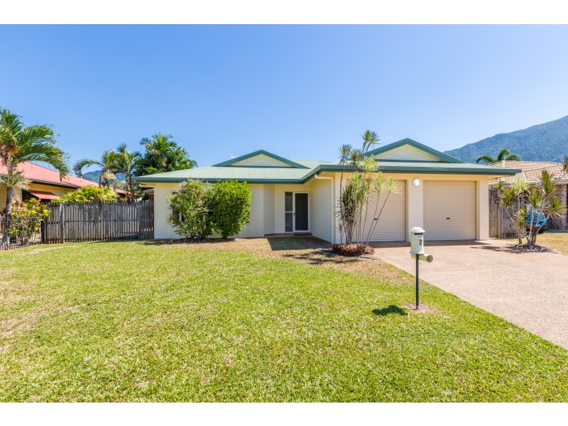 7 Village Terrace, Redlynch QLD 4870
