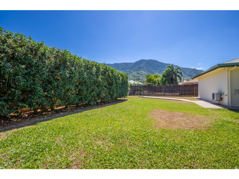 7 Village Terrace, Redlynch QLD 4870