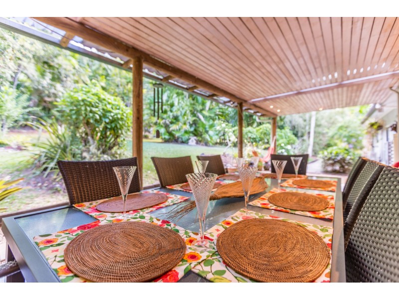 13-15 Cascades Drive, Redlynch QLD 4870