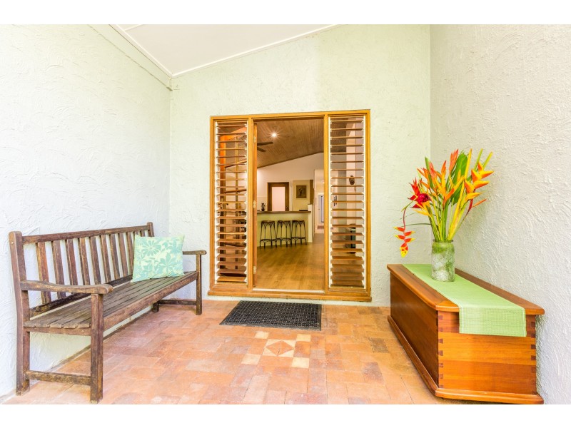 13-15 Cascades Drive, Redlynch QLD 4870