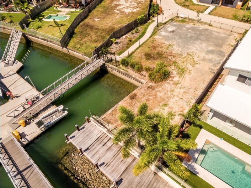32 Marina Quay, Trinity Park QLD 4879
