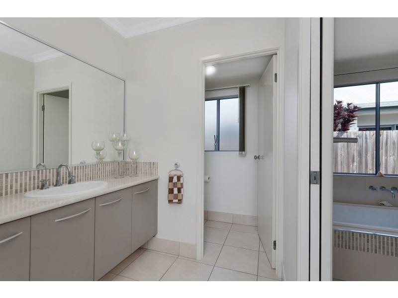 1  Gurrumbah Link, Smithfield QLD 4878