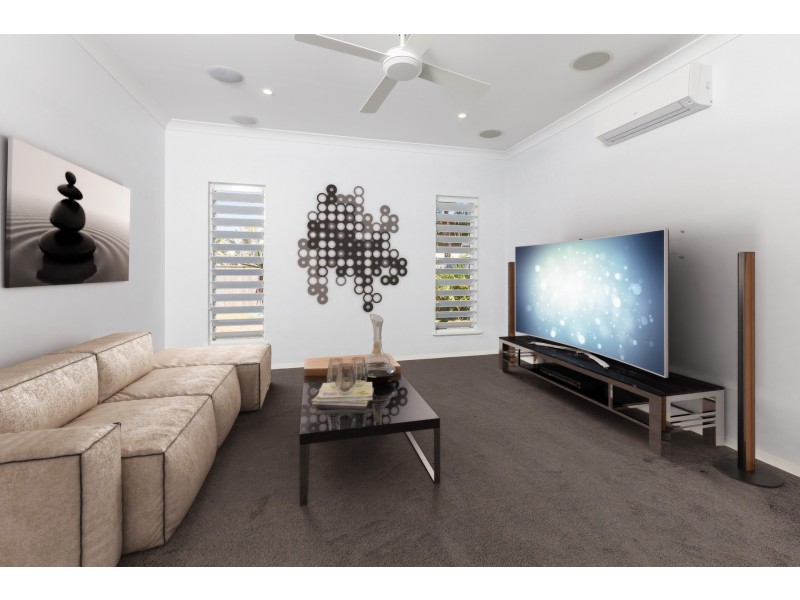 18 Iridescent Drive, Trinity Park QLD 4879