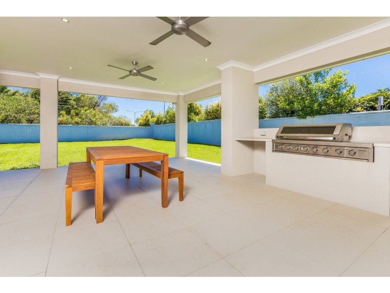 18 Iridescent Drive, Trinity Park QLD 4879