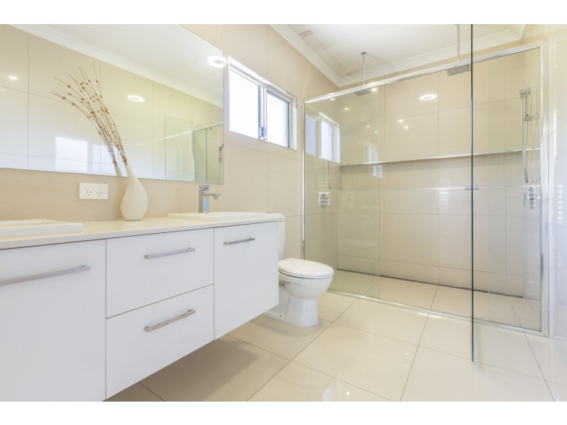 18 Iridescent Drive, Trinity Park QLD 4879
