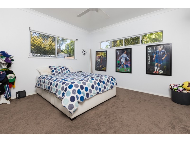 18 Iridescent Drive, Trinity Park QLD 4879