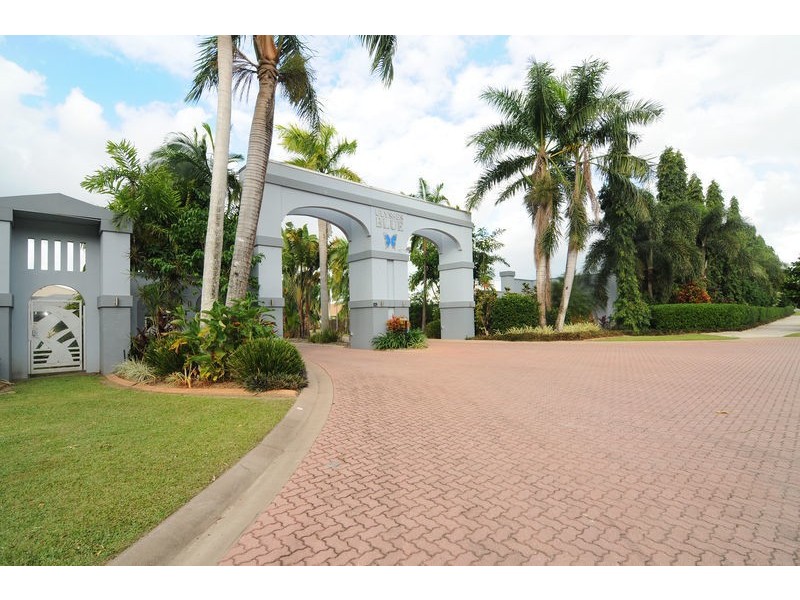 18 Iridescent Drive, Trinity Park QLD 4879