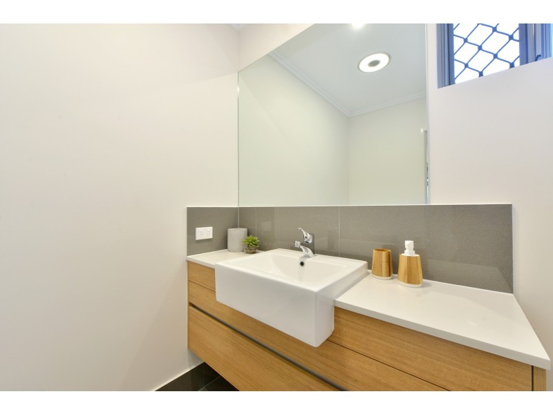 100 Harbour Drive, Trinity Park QLD 4879
