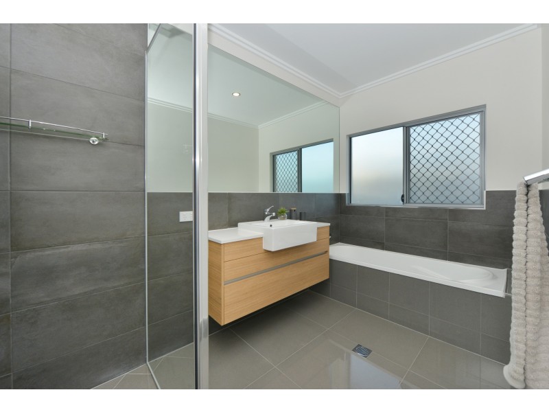100 Harbour Drive, Trinity Park QLD 4879