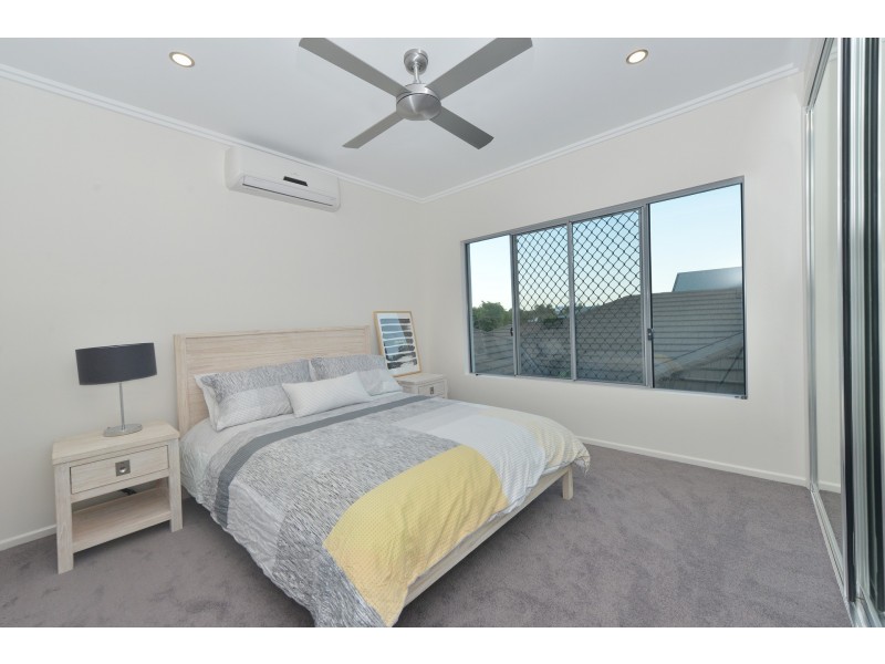 100 Harbour Drive, Trinity Park QLD 4879
