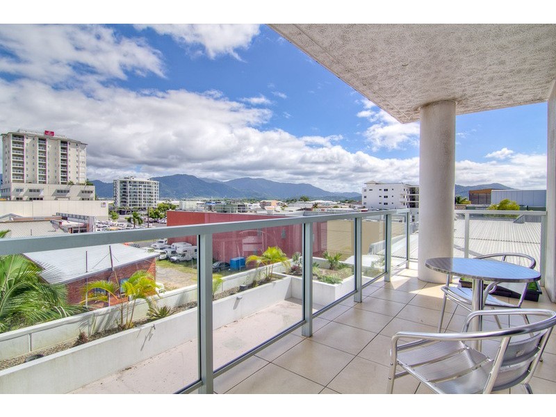 402/125  Grafton Street, Cairns City QLD 4870