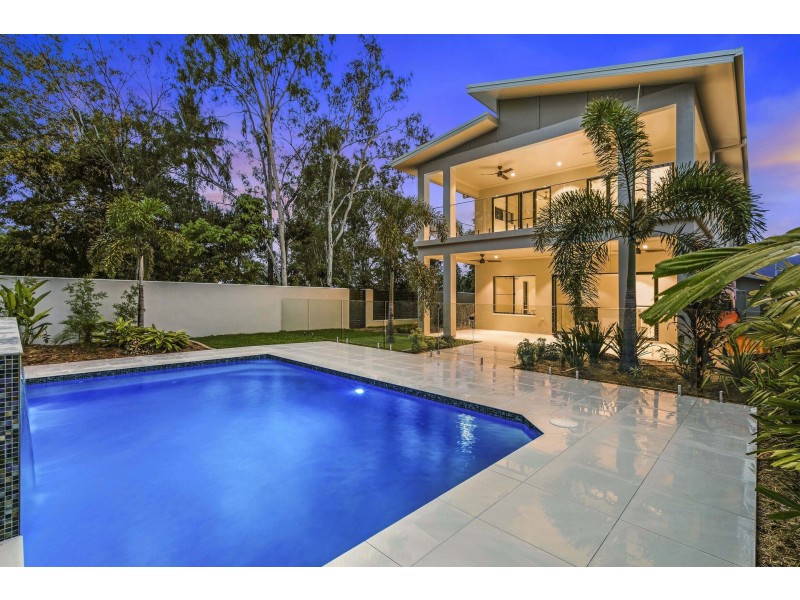 2 Beachfront Avenue, Trinity Beach QLD 4879