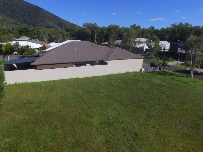 10 Kurt Close, Palm Cove QLD 4879