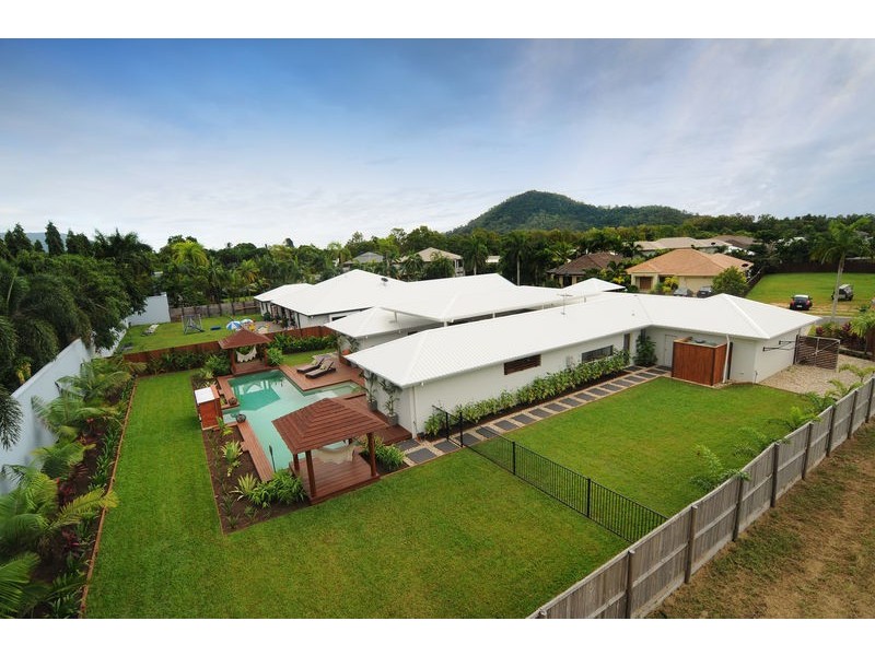 33 Iridescent Close, Trinity Park QLD 4879