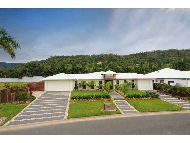 33 Iridescent Close, Trinity Park QLD 4879