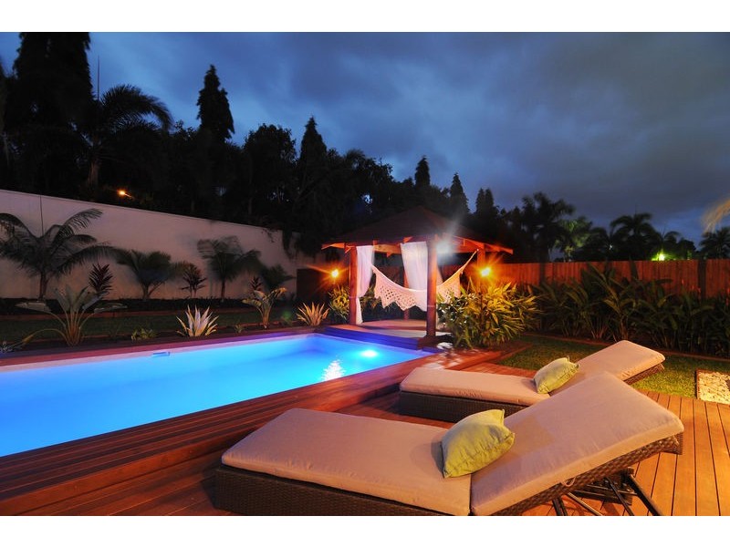 33 Iridescent Close, Trinity Park QLD 4879