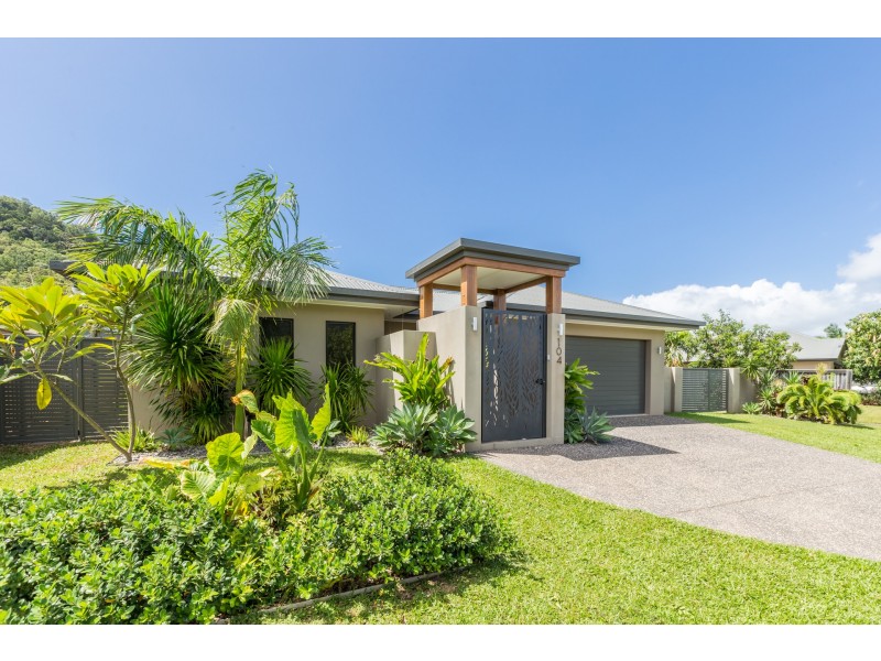 104 Roberts Drive, Trinity Beach QLD 4879