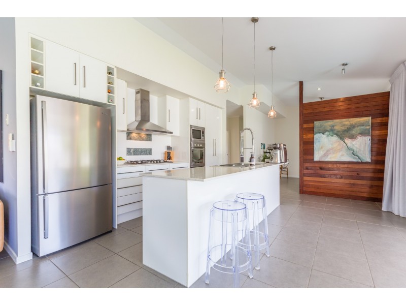 104 Roberts Drive, Trinity Beach QLD 4879