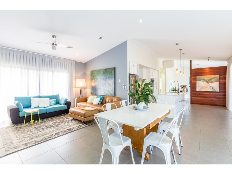 104 Roberts Drive, Trinity Beach QLD 4879