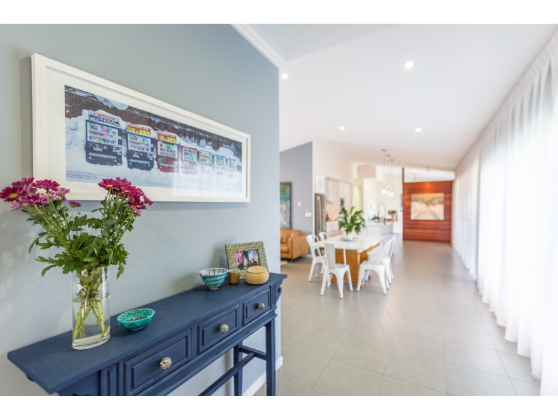 104 Roberts Drive, Trinity Beach QLD 4879