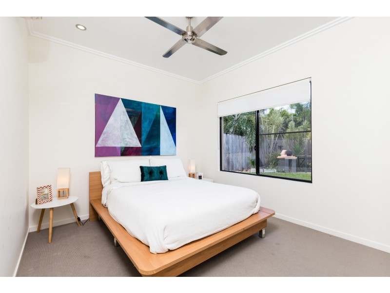 104 Roberts Drive, Trinity Beach QLD 4879