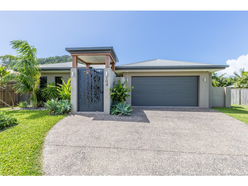 104 Roberts Drive, Trinity Beach QLD 4879