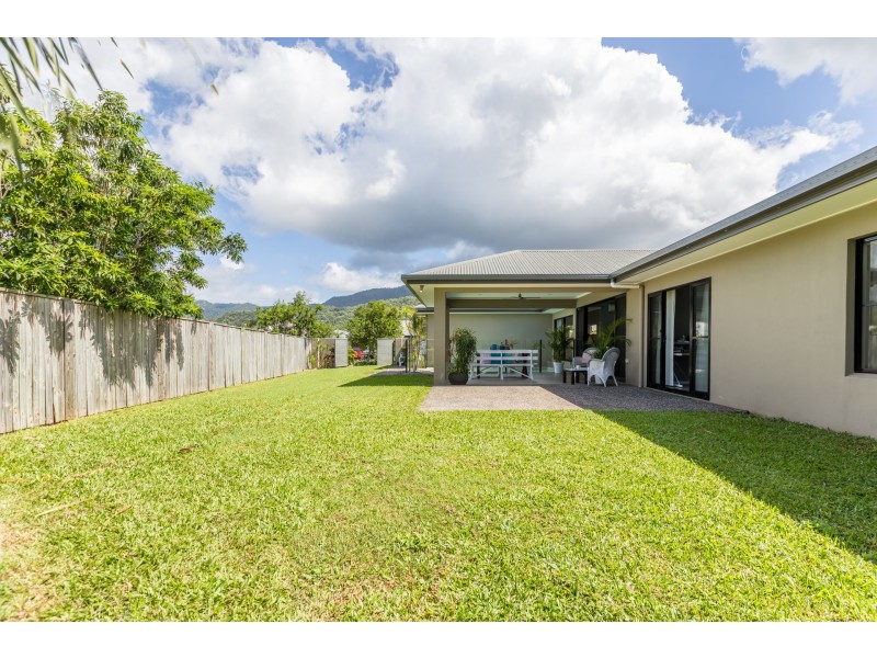 104 Roberts Drive, Trinity Beach QLD 4879