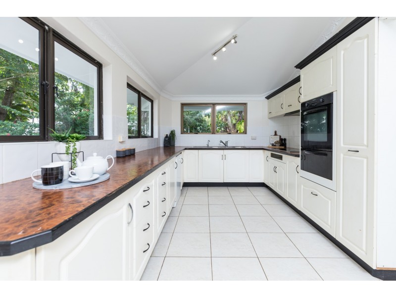 38 Kewarra St, Kewarra Beach QLD 4879