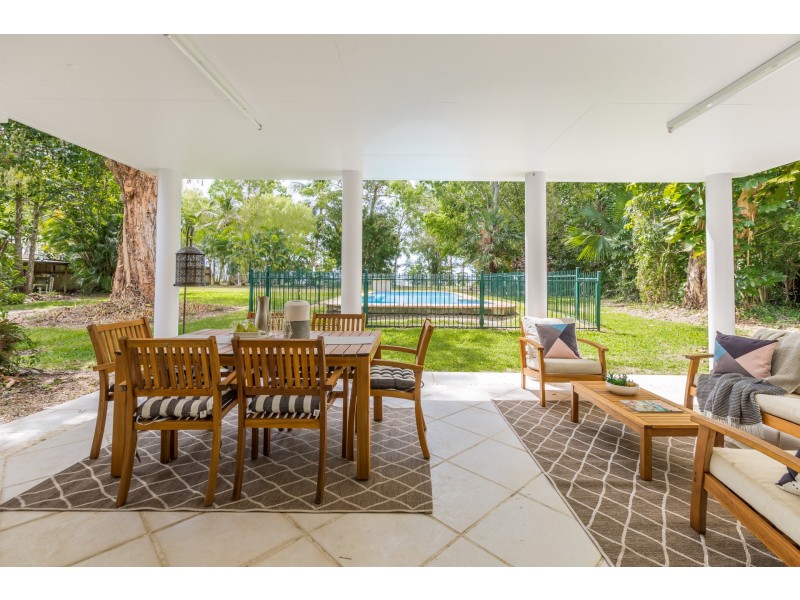 38 Kewarra St, Kewarra Beach QLD 4879