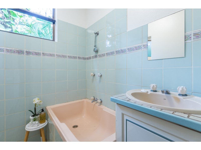 38 Kewarra St, Kewarra Beach QLD 4879