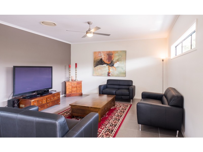 33 Iridescent Drive, Trinity Park QLD 4879