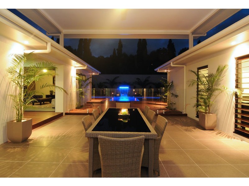 33 Iridescent Drive, Trinity Park QLD 4879