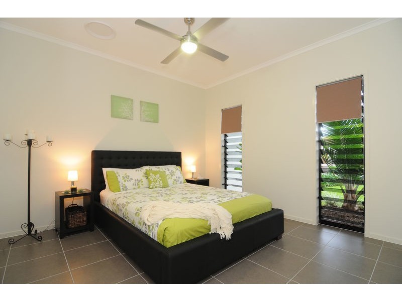 33 Iridescent Drive, Trinity Park QLD 4879