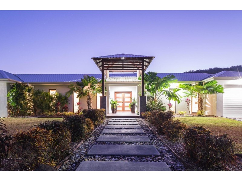 33 Iridescent Drive, Trinity Park QLD 4879